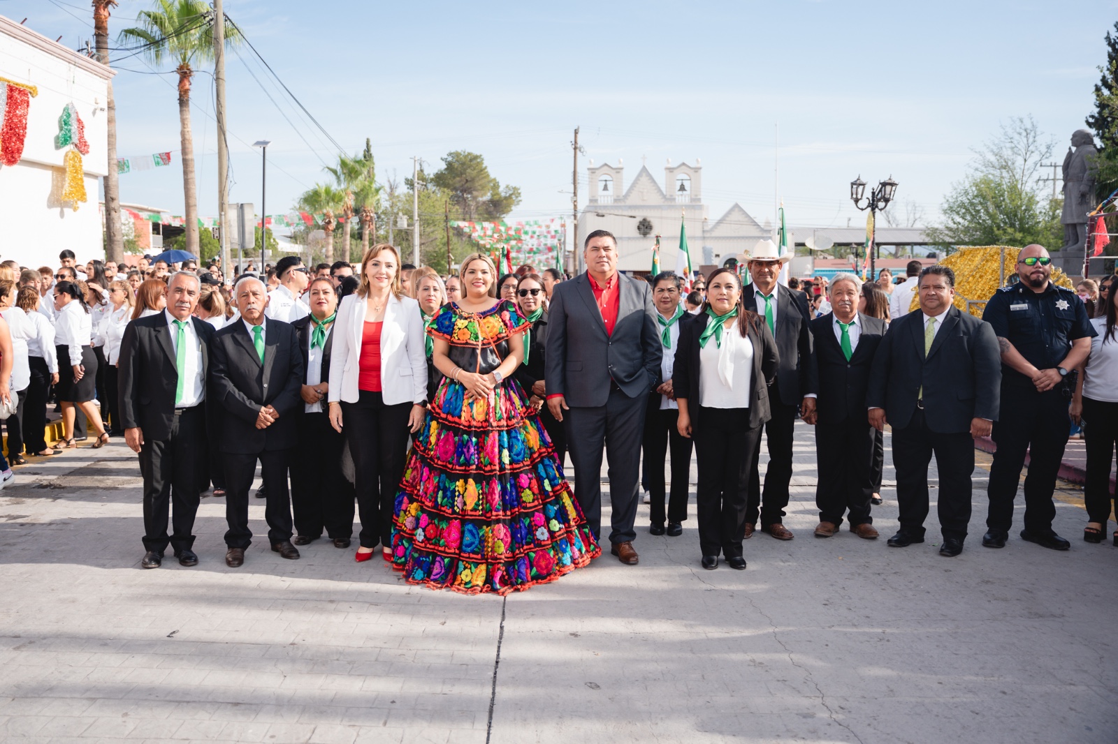 >Castaños conmemora el 215 aniversario de la Independencia con desfile cívico