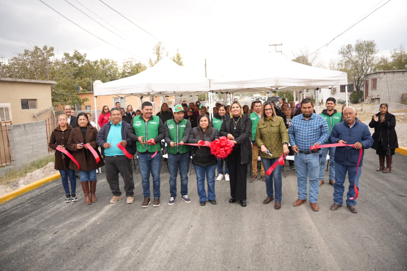 >ENTREGA YESICA SIFUENTES OBRA DE PAVIMENTACIÓN EN LA COLONIA CARRANZA