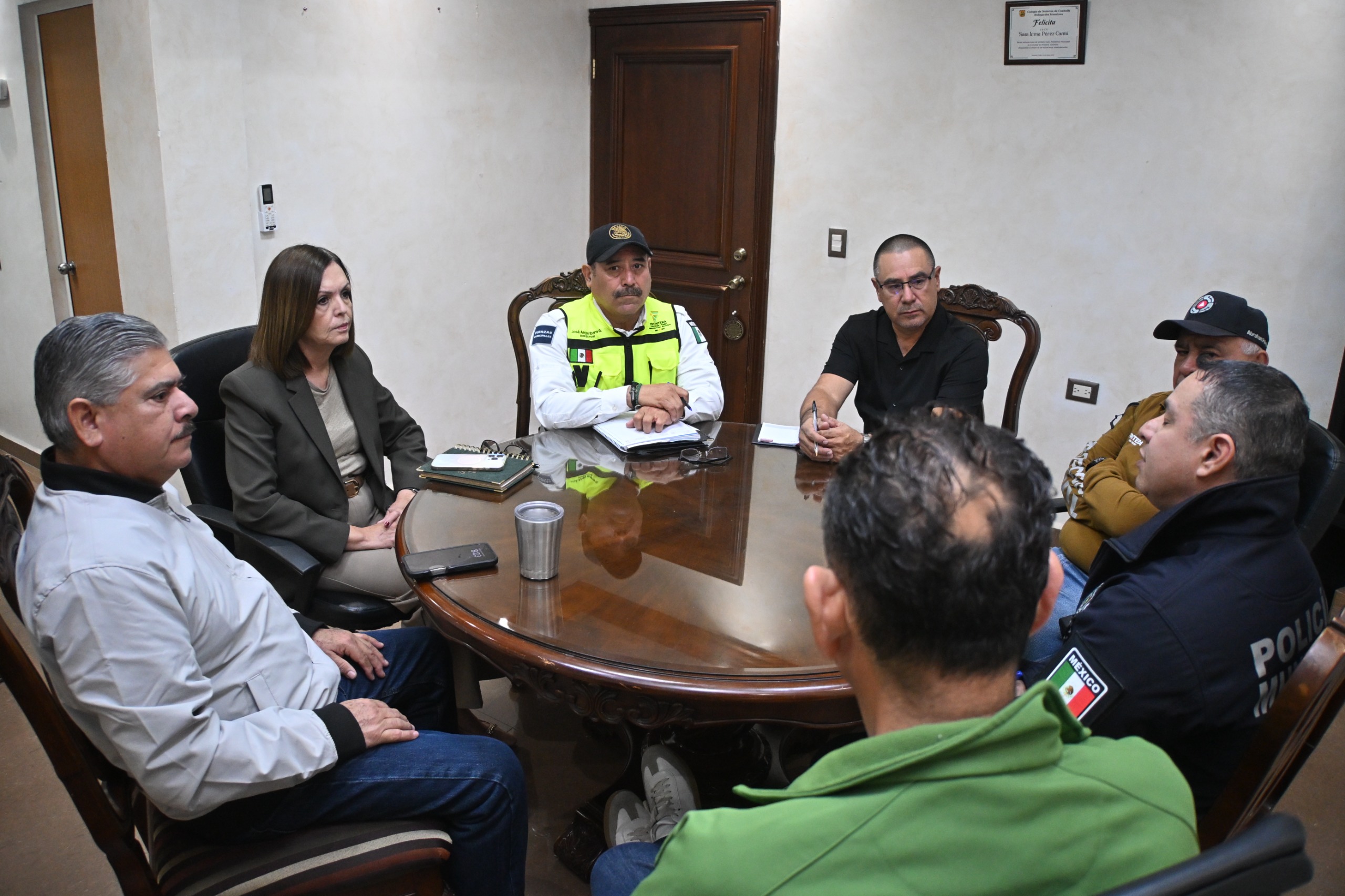 >Sari Pérez refuerza coordinación para garantizar fiestas decembrinas seguras