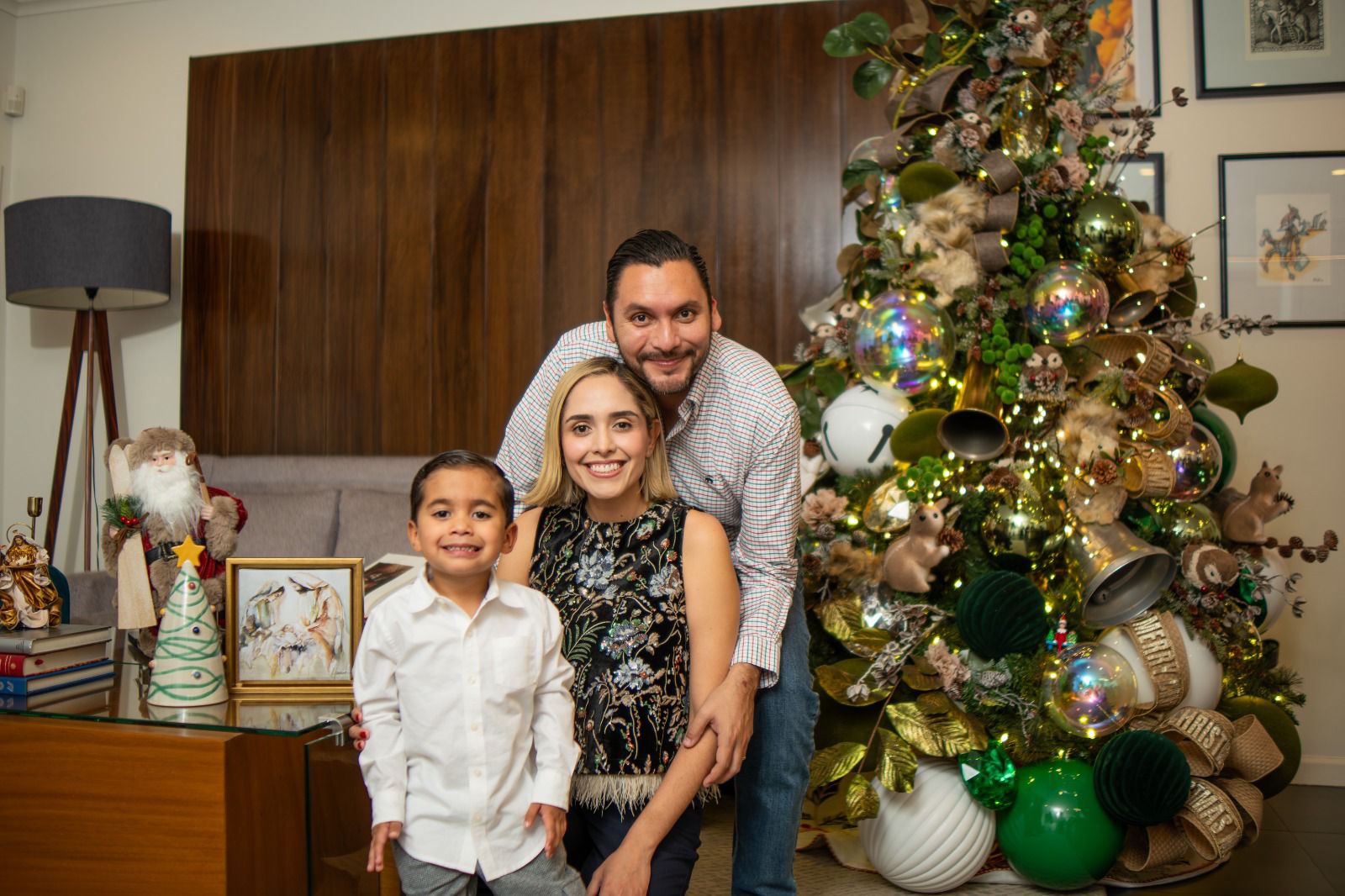 Carlos Villarreal comparte mensaje navideño de unidad y esperanza