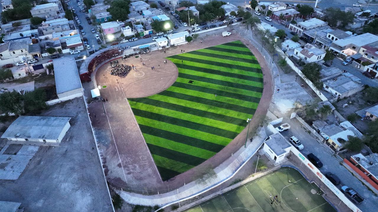 Ayuntamiento de Monclova entrega rehabilitación del Campo Pericos